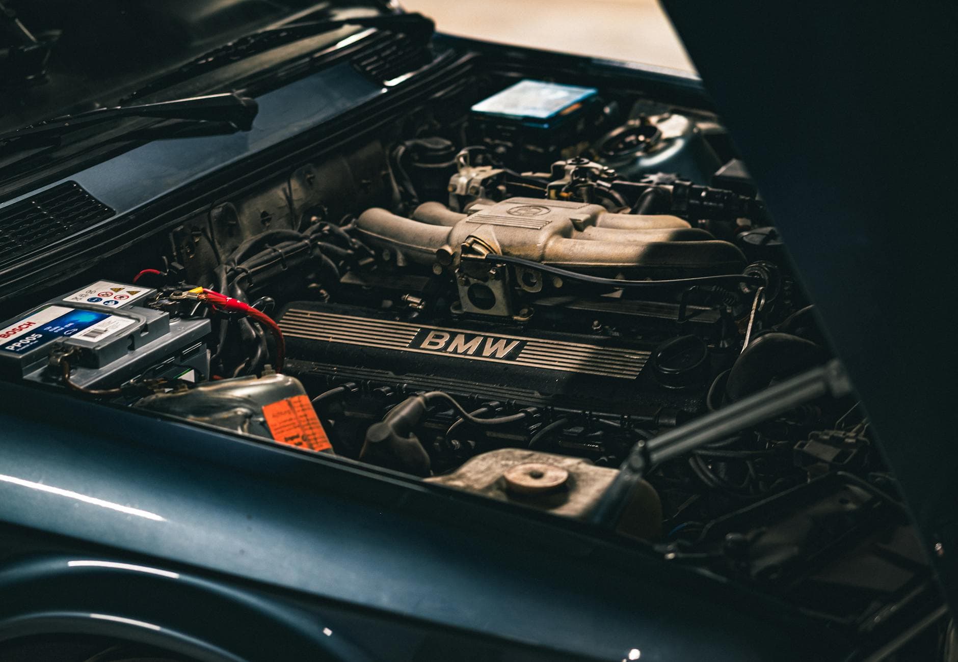 تعویض روغن موتور BMW